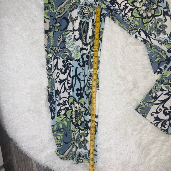 Chico's 1 pull on wide leg stretchy pants boho floral paisley - Picture 3 of 11